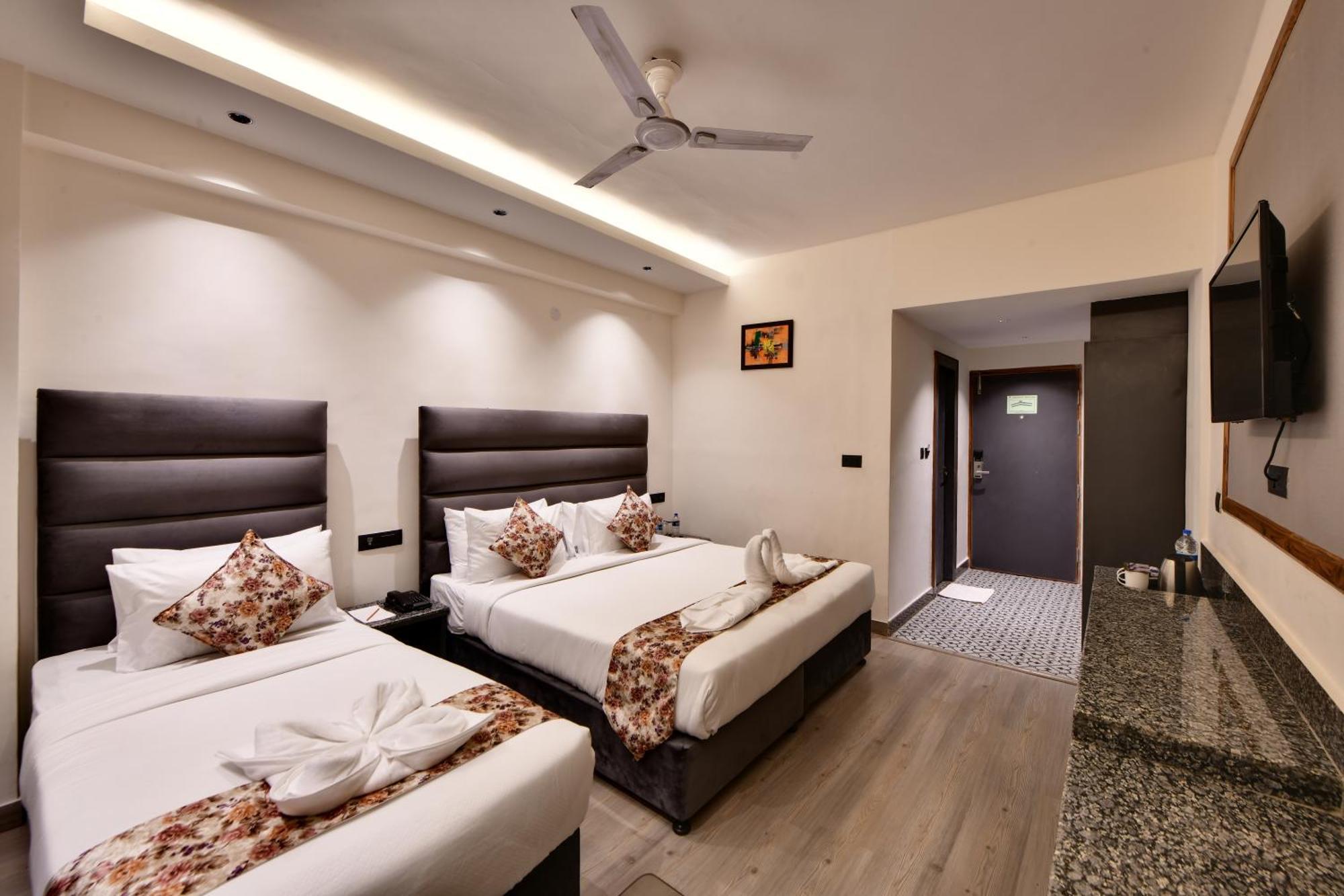 קטרה Click Sunburry Hotel Katra מראה חיצוני תמונה